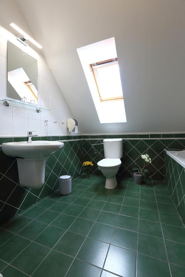 Hotel Penzion Na 15. Poledniku à Jindřichův Hradec Extérieur photo