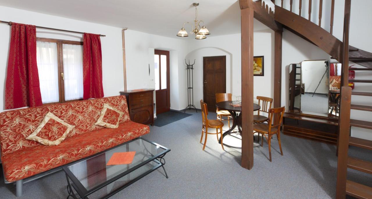 Hotel Penzion Na 15. Poledniku à Jindřichův Hradec Extérieur photo