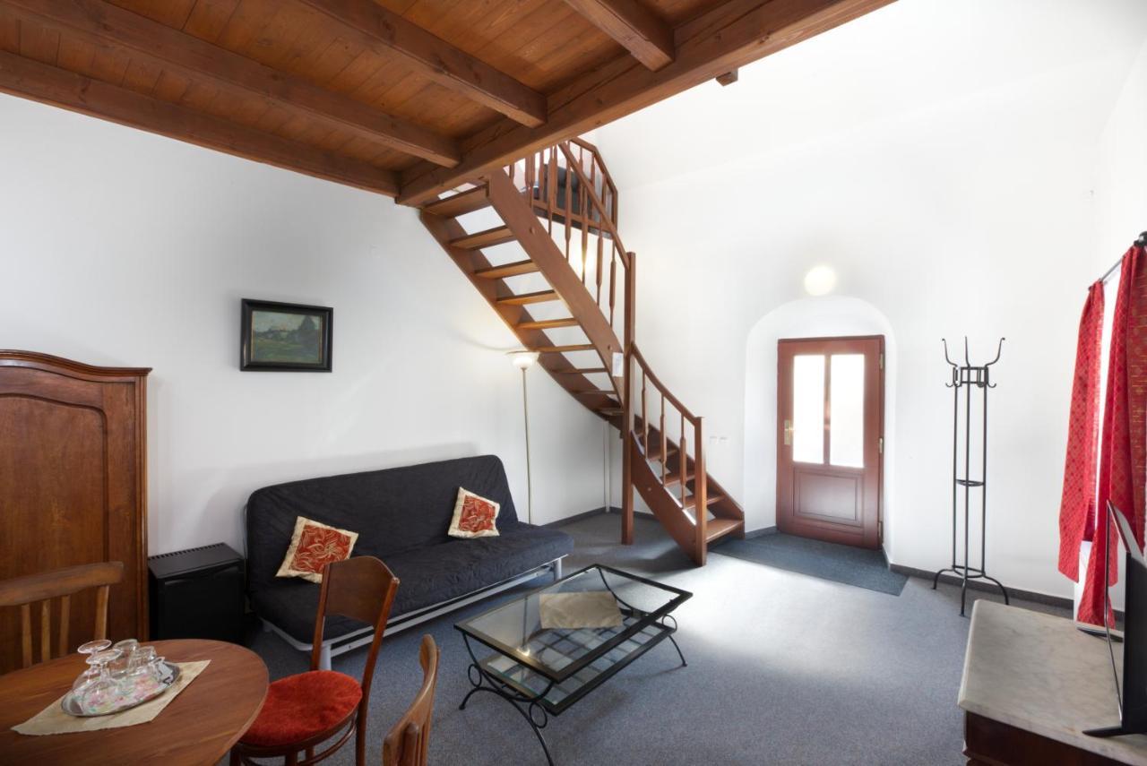 Hotel Penzion Na 15. Poledniku à Jindřichův Hradec Extérieur photo