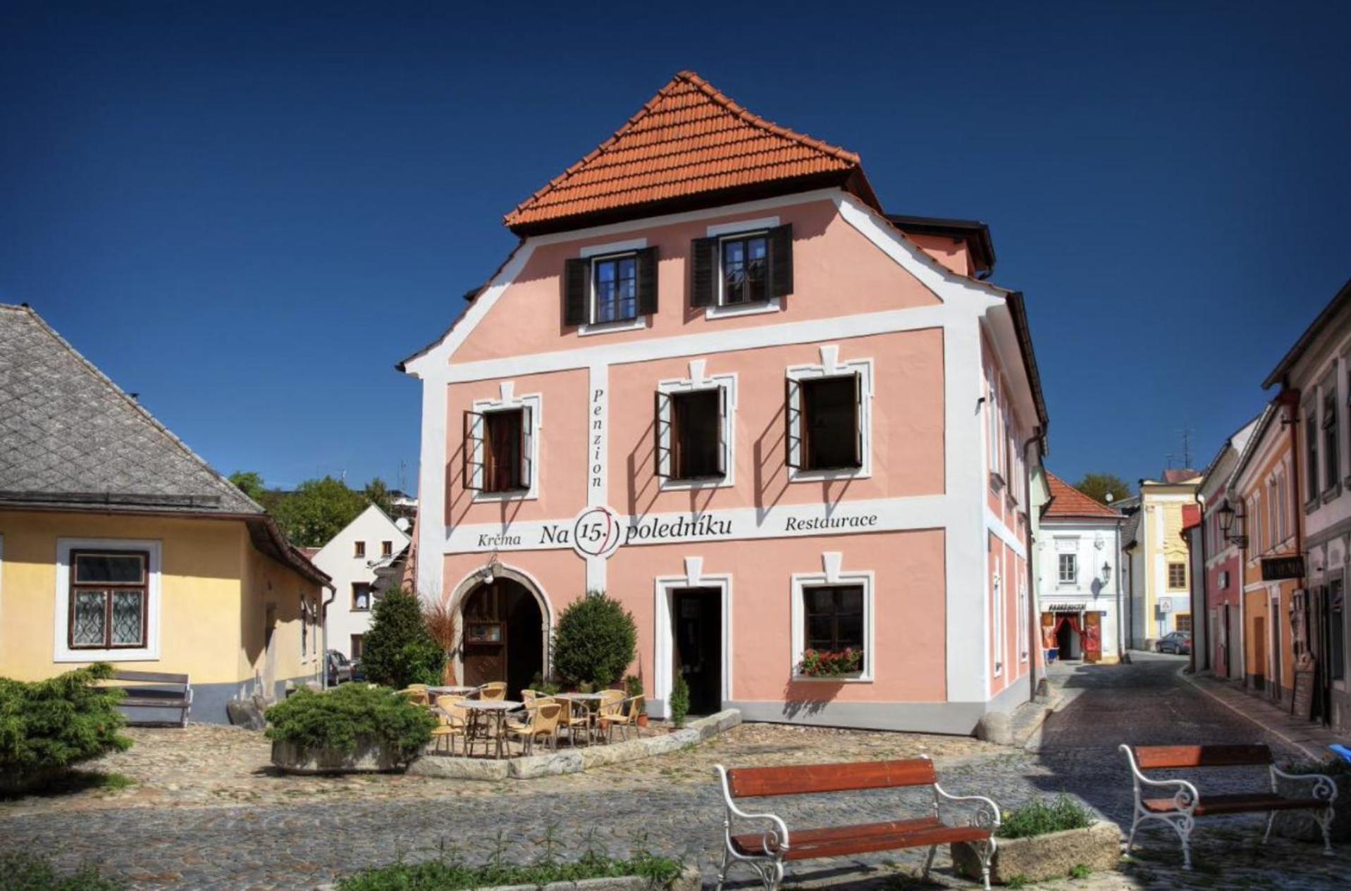 Hotel Penzion Na 15. Poledniku à Jindřichův Hradec Extérieur photo